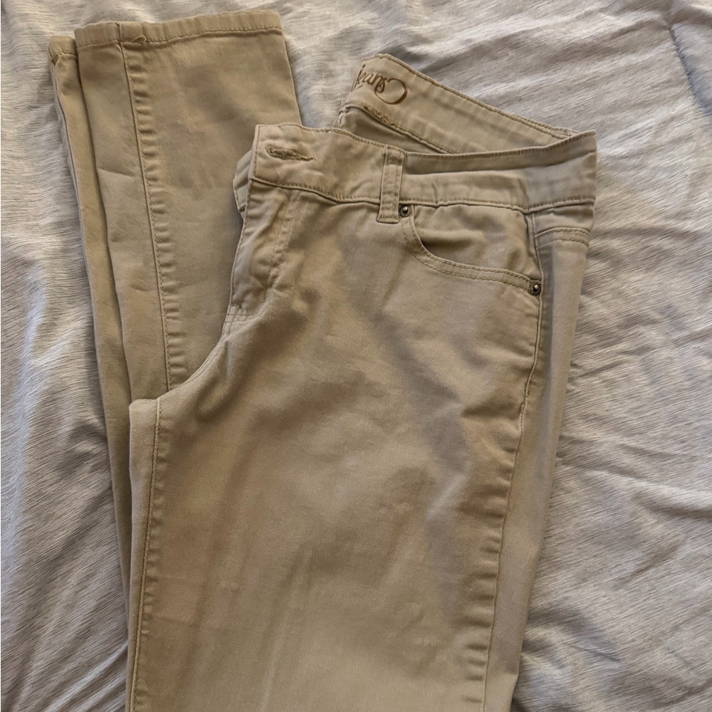 Tan skinny pants size 11. Inseam is 34in